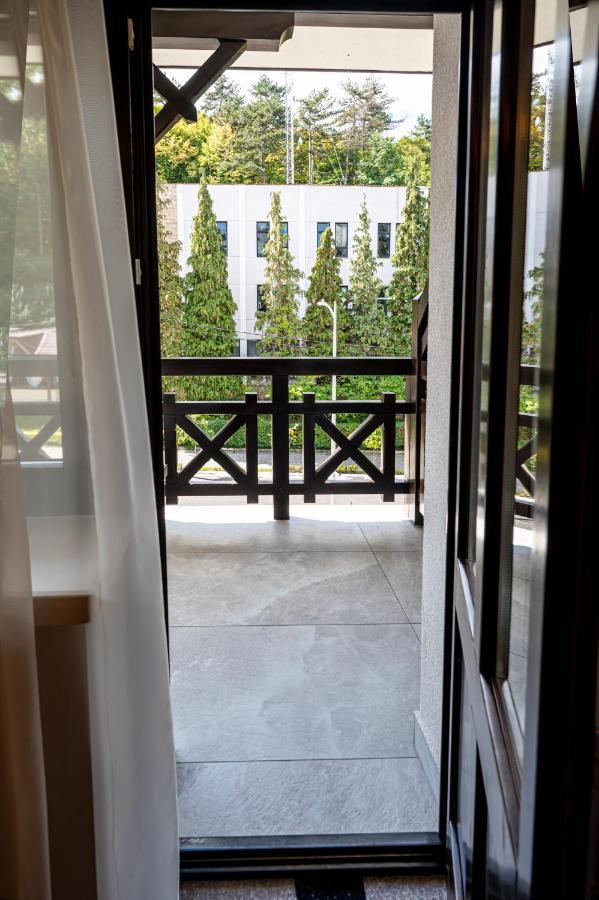 Hotel Carolin Călimăneşti Екстериор снимка
