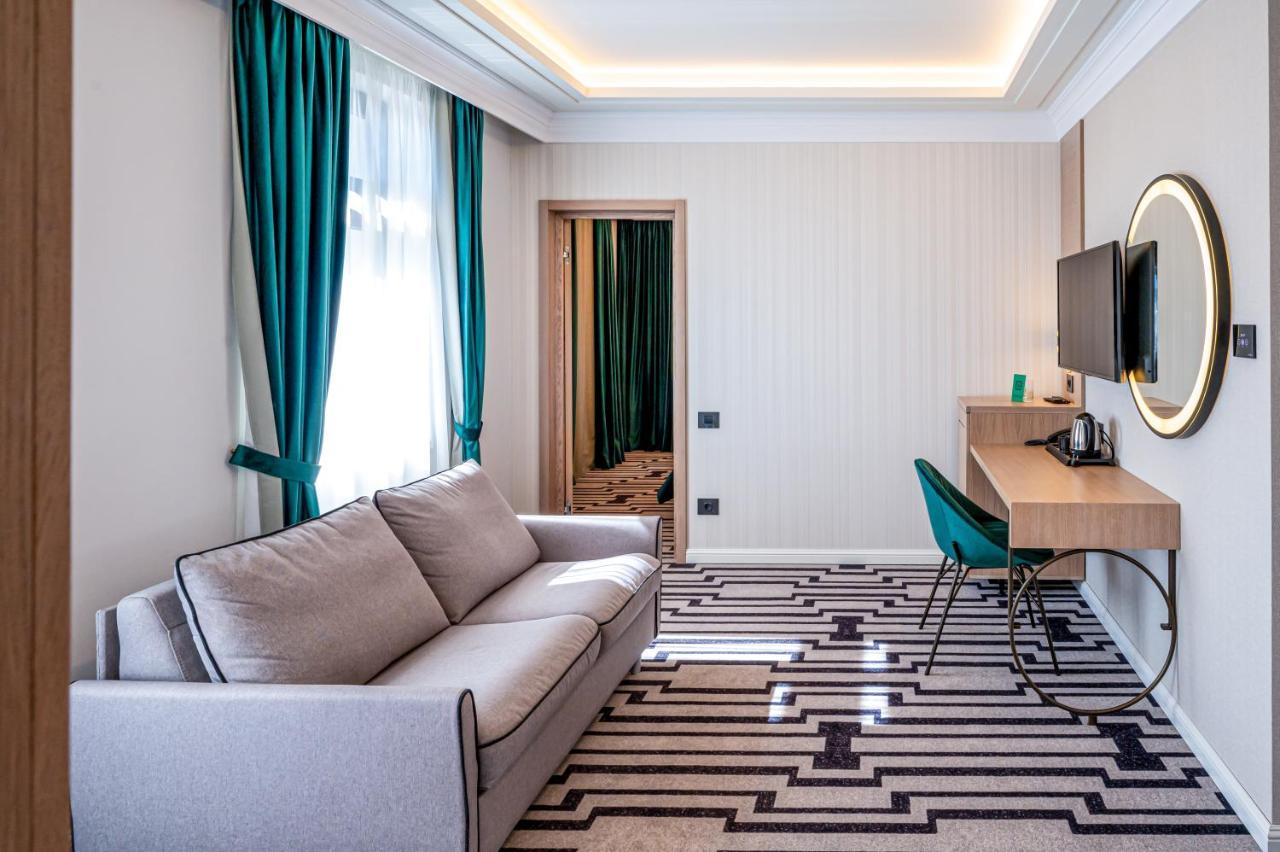 Hotel Carolin Călimăneşti Екстериор снимка